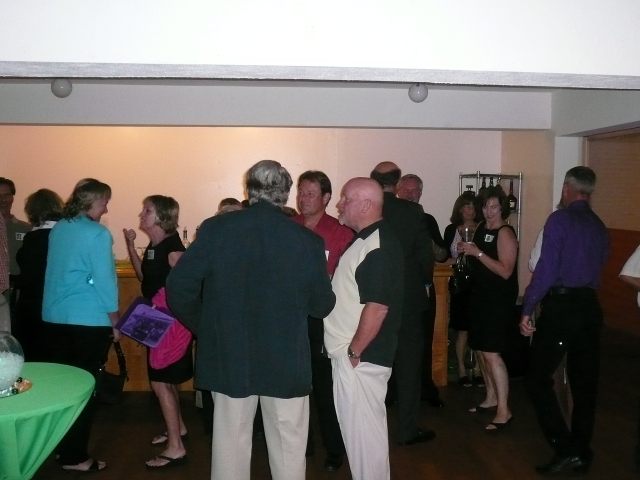 How many people can you pick out from this picture?