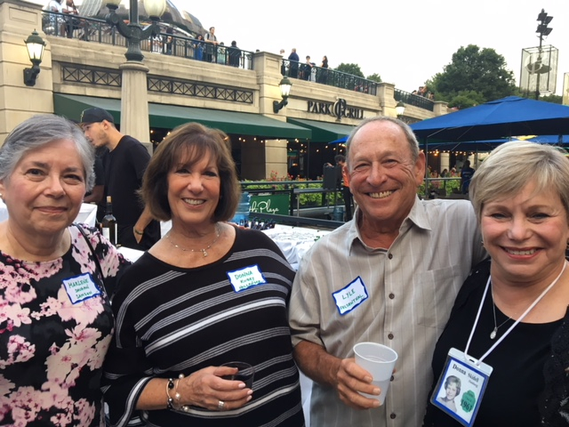 Marlene Shugan, Donna Kubey, Lyle Felsenthal (husband of Diane Skidell), Donna Skidell