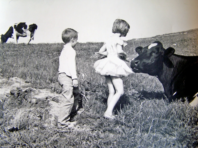While in Kindergarten at Baker, Molly Smith and I took a ballet class which culminated in a production of Sleeping Beauty. Us munchkins got parts either as dasies or butterflies. Molly got to be a butterfly---lucky duck, while I was a daisy. But I LOVED