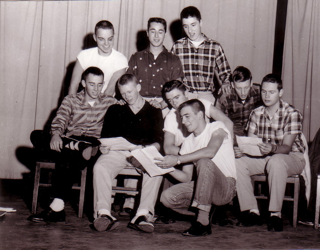 "ENDMEN" - FRONT - JOE HEARNE, JIM MEEK, JOHN GREEN, RONNIE FOX, VERNON BROWN, JIM EDWARDS.  STANDING - DONALD KOUNS, ABE FOSSON, JIM STAVROS.